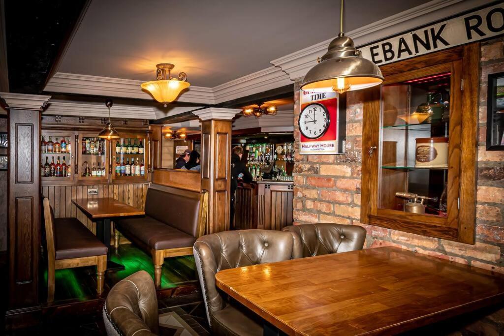 Holiday home The Halt @ The Halfway House Country Pub *