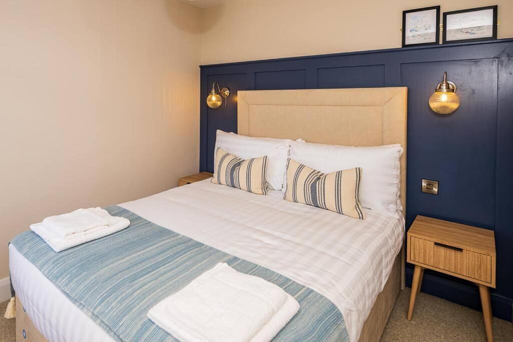 The Halt @ The Halfway House Country Pub Holiday home The Sheddings